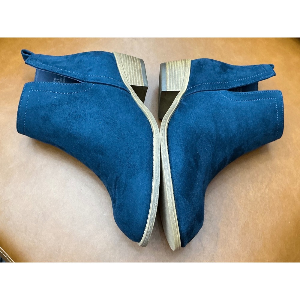 WD-RIMI Ankle Boots Womens Size 6 Blue Excellent Cutout Low Block Heel Booties - Picture 4 of 8